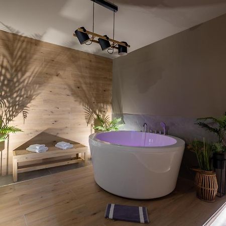 Noho Boutique , Premium Living Dikeou 8 Lejlighed Athen Eksteriør billede