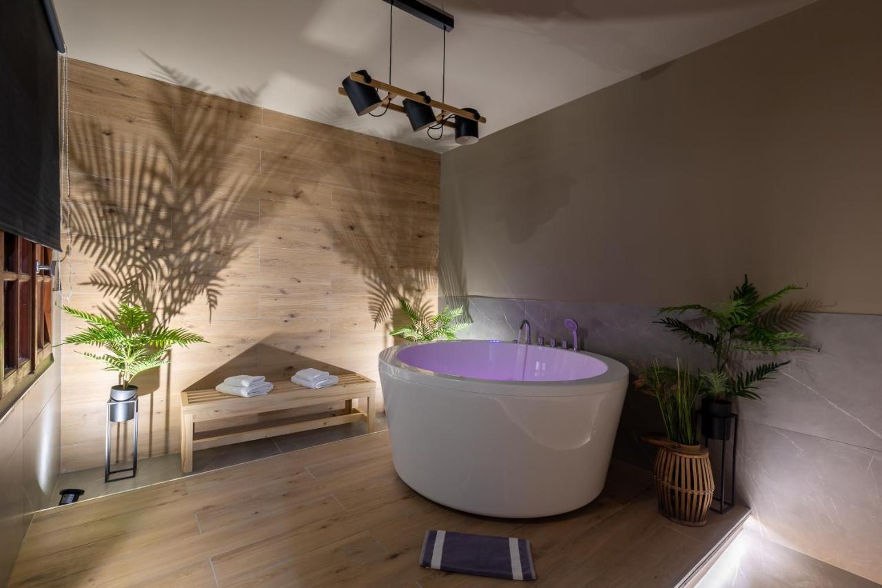 Noho Boutique , Premium Living Dikeou 8 Lejlighed Athen Eksteriør billede