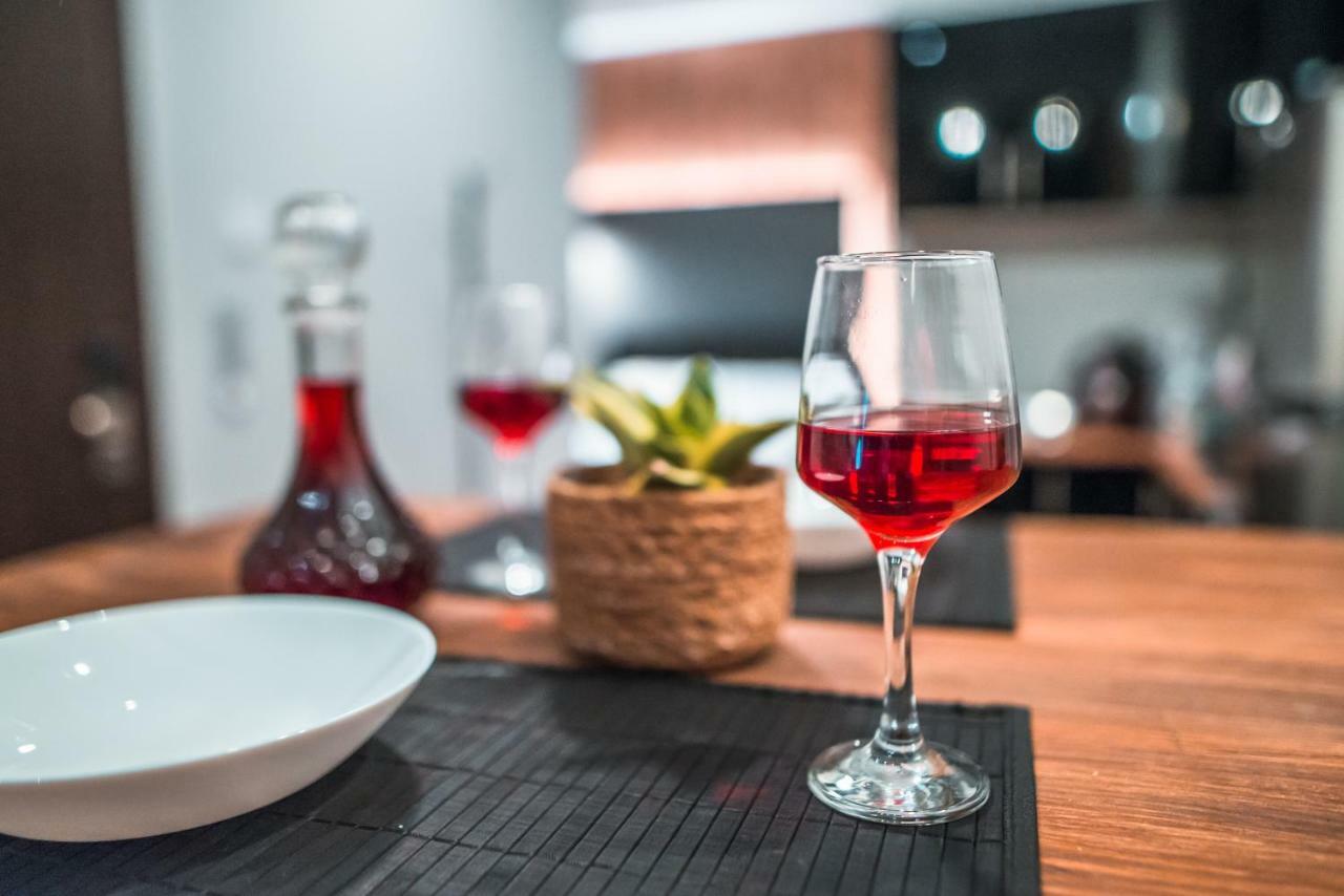 Noho Boutique , Premium Living Dikeou 8 Lejlighed Athen Eksteriør billede